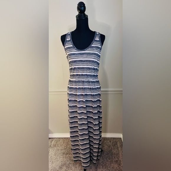 GAP Striped Racerback Knit Maxi Dress Size M - Picture 1 of 9